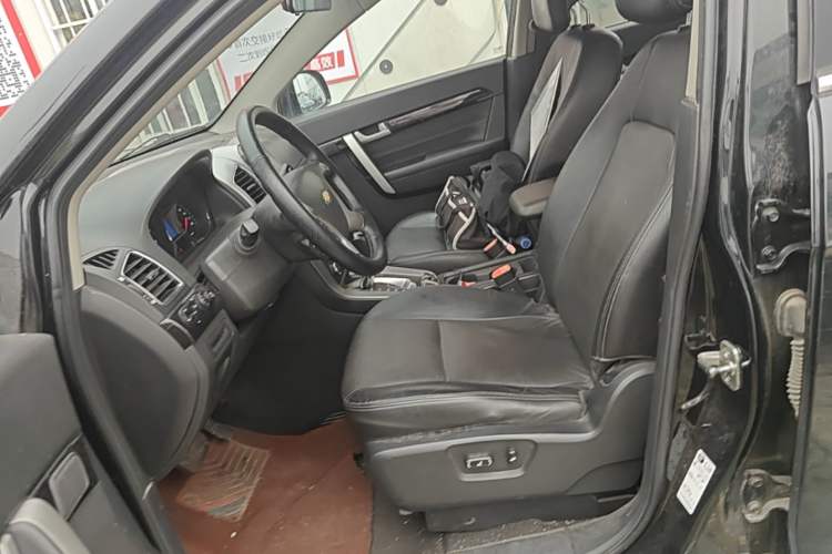 Used Chevrolet Captiva 2017 2.4L Two-Wheel Drive Luxury Edition 7 Seats Left Front Seat