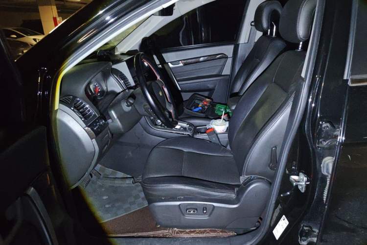 Used Chevrolet Captiva 2017 2.4L Two-Wheel Drive Luxury Edition 7 Seats Left Front Seat