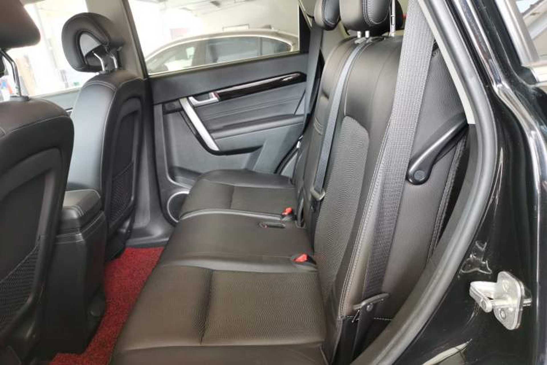 Used Chevrolet Captiva 2017 2.4L 4x4 Flagship Edition 7-Seater Left Rear Seat