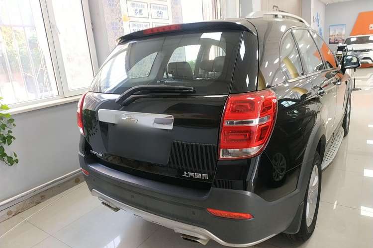 Used Chevrolet Captiva 2017 2.4L Two-Wheel Drive Luxury Edition 7 Seats Rear