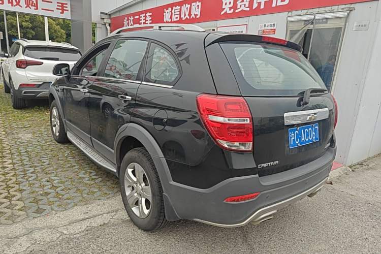 Used Chevrolet Captiva 2017 2.4L Two-Wheel Drive Luxury Edition 7 Seats Rear Left 45 Deg