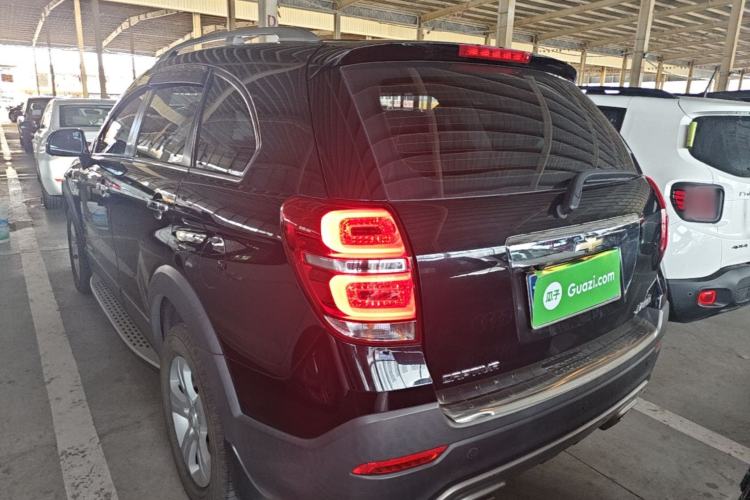 Used Chevrolet Captiva 2017 2.4L Two-Wheel Drive Luxury Edition 7 Seats Rear Left 45 Deg