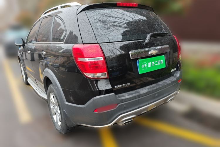 Used Chevrolet Captiva 2017 2.4L Two-Wheel Drive Luxury Edition 7 Seats Rear Left 45 Deg