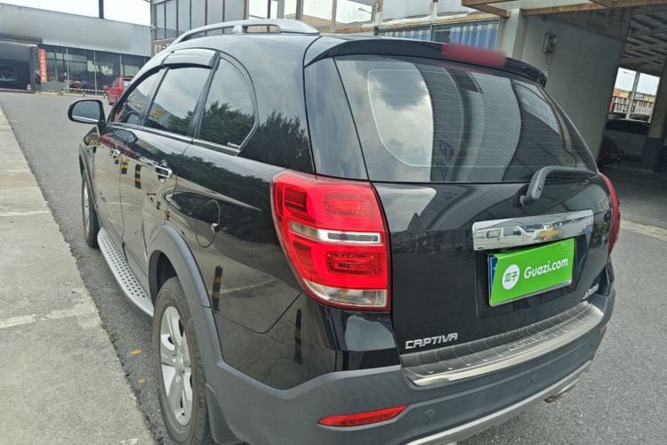 Used Chevrolet Captiva 2017 2.4L Two-Wheel Drive Luxury Edition 7 Seats Rear Left 45 Deg