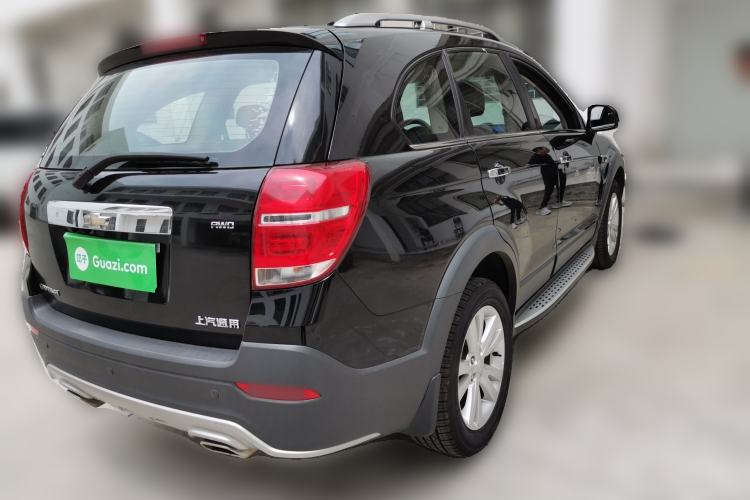 Used Chevrolet Captiva 2017 2.4L 4x4 Flagship Edition 7-Seater Rear Right 45 Deg