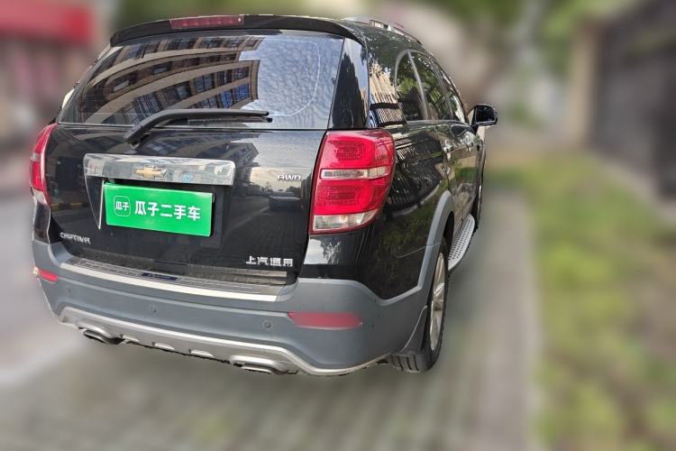Used Chevrolet Captiva 2017 2.4L 4x4 Flagship Edition 7-Seater Rear Right 45 Deg