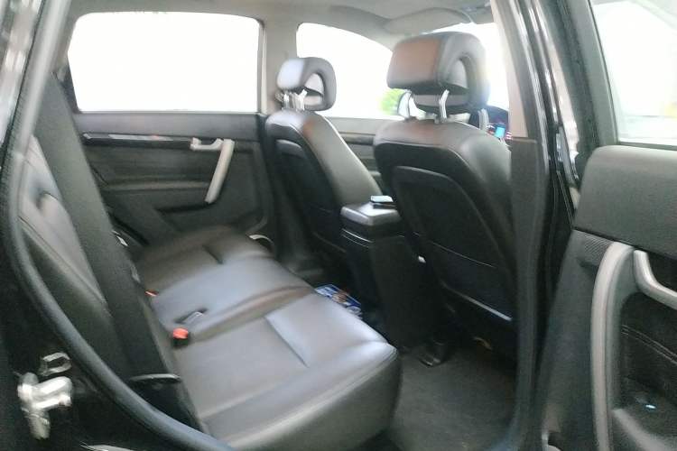 Used Chevrolet Captiva 2017 2.4L Two-Wheel Drive Luxury Edition 7 Seats Right Rear Seat