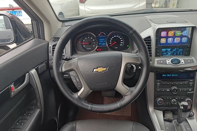 Used Chevrolet Captiva 2017 2.4L Two-Wheel Drive Luxury Edition 7 Seats Steering Wheel