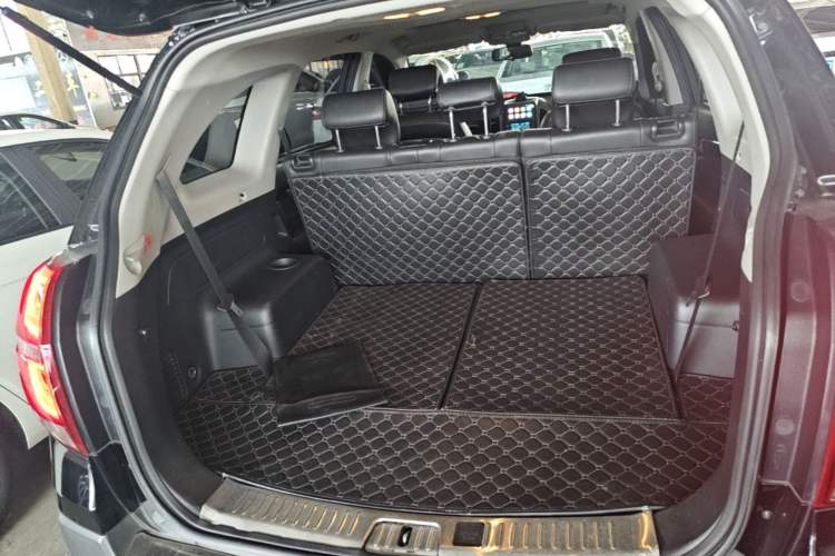 Used Chevrolet Captiva 2017 2.4L Two-Wheel Drive Luxury Edition 7 Seats Trunk