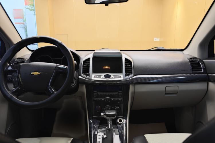 Used Chevrolet Captiva 2017 2.4L Two-Wheel Drive City Edition 5 Seats Audio And AC Panel