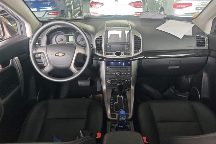 Used Chevrolet Captiva 2017 2.4L Two-Wheel Drive Luxury Edition 7 Seats Center Console
