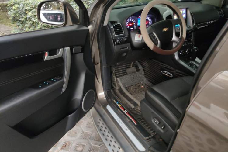 Used Chevrolet Captiva 2017 2.4L Two-Wheel Drive Luxury Edition 7 Seats Driver Seat