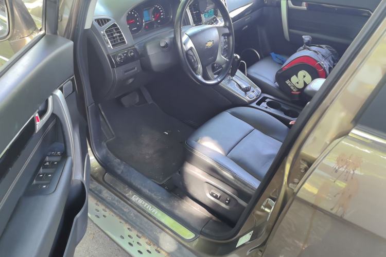 Used Chevrolet Captiva 2017 2.4L 4x4 Flagship Edition 7-Seater Driver Seat