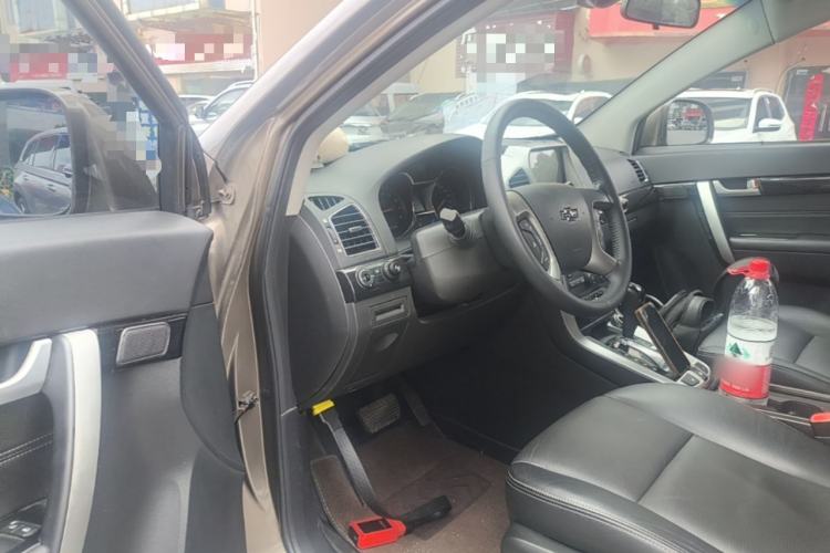 Used Chevrolet Captiva 2017 2.4L 4x4 Flagship Edition 7-Seater Driver Seat