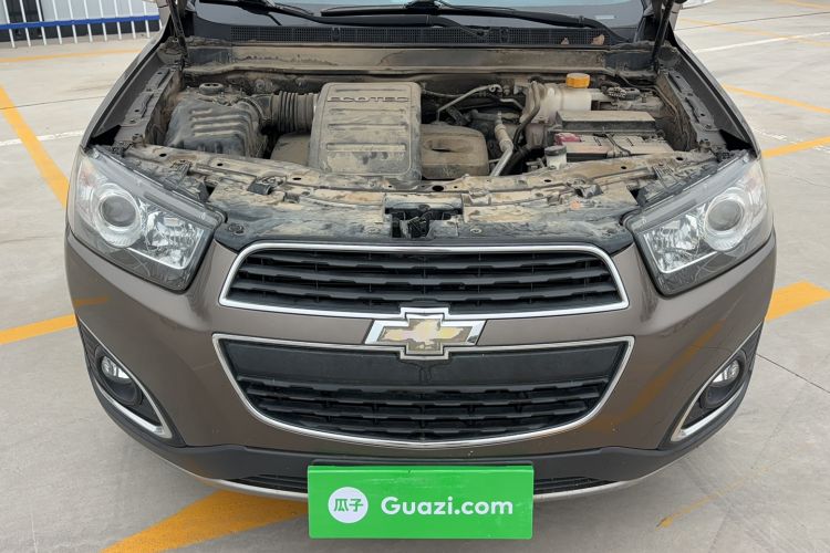 Used Chevrolet Captiva 2017 2.4L 4x4 Flagship Edition 7-Seater Engine Bay
