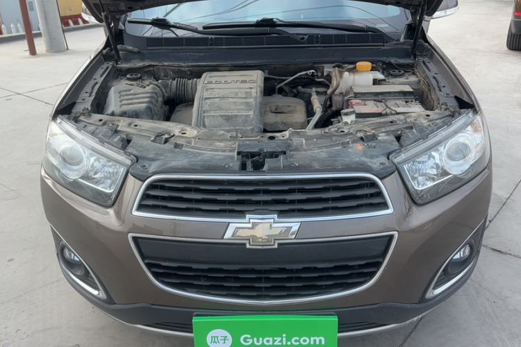 Used Chevrolet Captiva 2017 2.4L 4x4 Flagship Edition 7-Seater Engine Bay