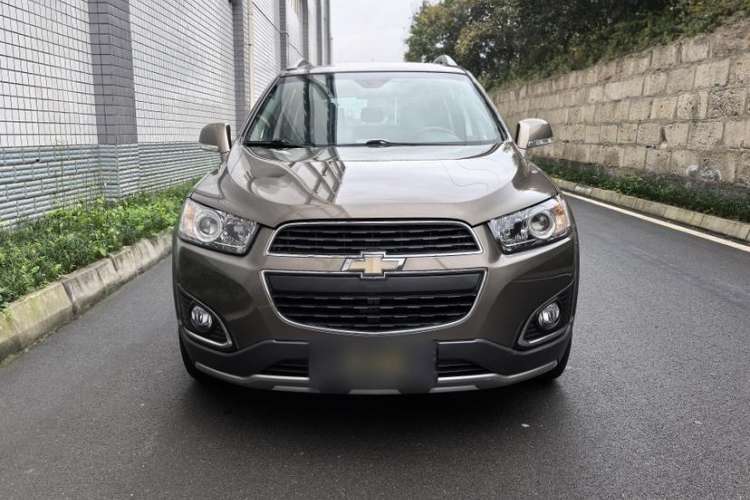Used Chevrolet Captiva 2017 2.4L Two-Wheel Drive Luxury Edition 7 Seats Exterior 1