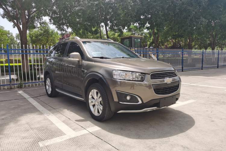 Used Chevrolet Captiva 2017 2.4L 4x4 Flagship Edition 7-Seater Exterior 7
