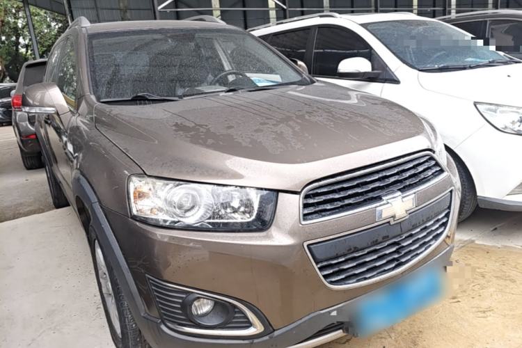 Used Chevrolet Captiva 2017 2.4L Two-Wheel Drive City Edition 5 Seats Front Right 45 Deg