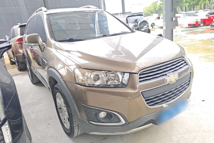 Used Chevrolet Captiva 2017 2.4L Two-Wheel Drive City Edition 5 Seats Front Right 45 Deg