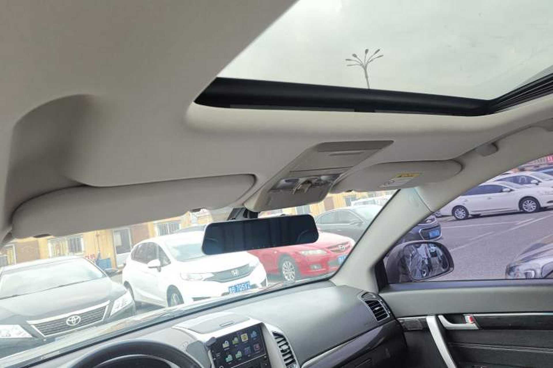 Used Chevrolet Captiva 2017 2.4L 4x4 Flagship Edition 7-Seater Headliner
