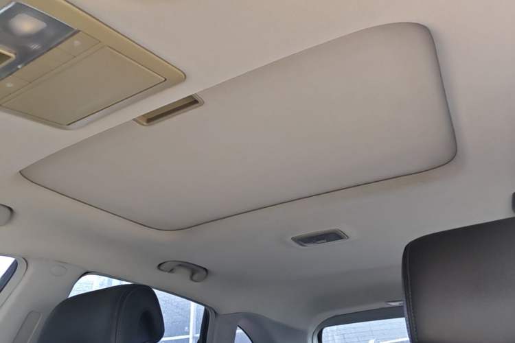 Used Chevrolet Captiva 2017 2.4L Two-Wheel Drive City Edition 5 Seats Headliner