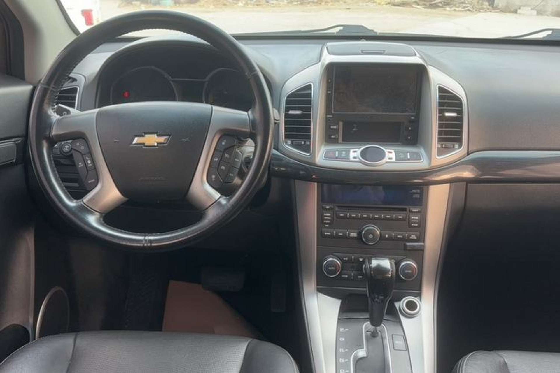 Used Chevrolet Captiva 2017 2.4L 4x4 Flagship Edition 7-Seater Interior 2