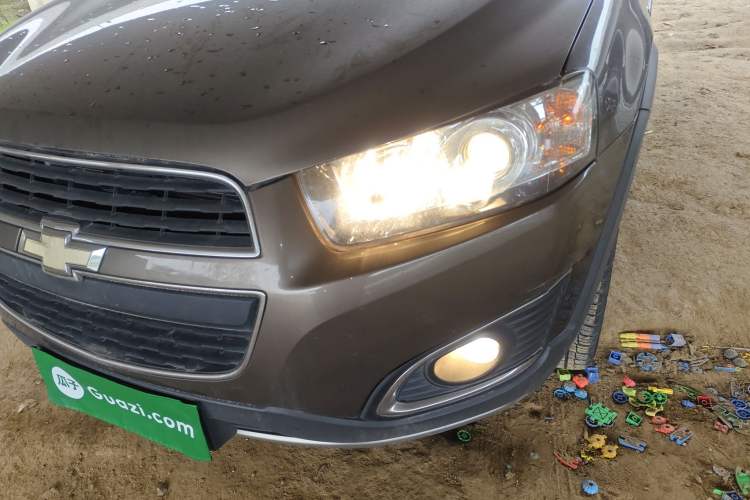 Used Chevrolet Captiva 2017 2.4L 4x4 Flagship Edition 7-Seater Left Front Headlight