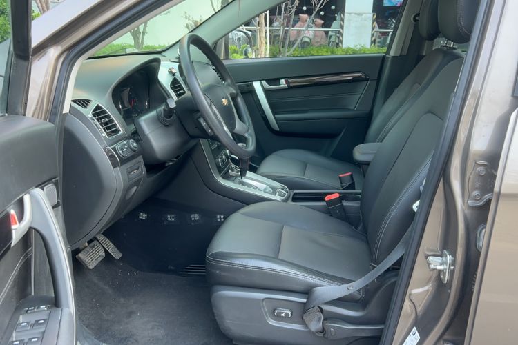 Used Chevrolet Captiva 2017 2.4L Two-Wheel Drive Luxury Edition 7 Seats Left Front Seat