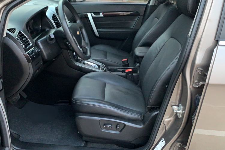 Used Chevrolet Captiva 2017 2.4L Two-Wheel Drive Luxury Edition 7 Seats Left Front Seat