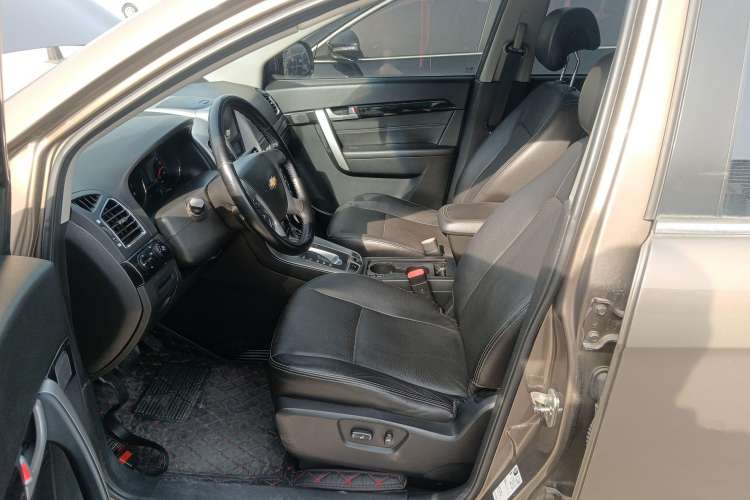 Used Chevrolet Captiva 2017 2.4L 4x4 Flagship Edition 7-Seater Left Front Seat