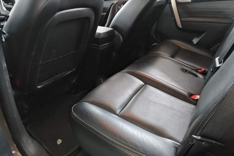 Used Chevrolet Captiva 2017 2.4L Two-Wheel Drive Luxury Edition 7 Seats Left Rear Seat