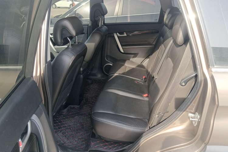 Used Chevrolet Captiva 2017 2.4L 4x4 Flagship Edition 7-Seater Left Rear Seat