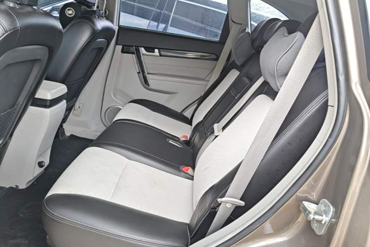 Used Chevrolet Captiva 2017 2.4L Two-Wheel Drive City Edition 5 Seats Left Rear Seat