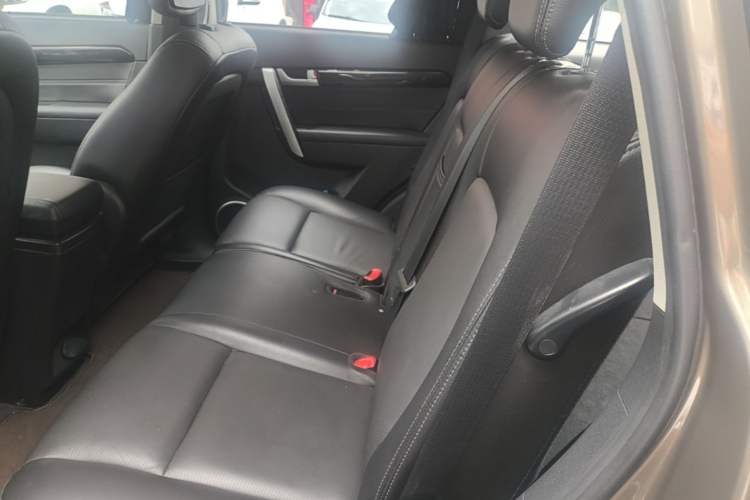 Used Chevrolet Captiva 2017 2.4L 4x4 Flagship Edition 7-Seater Left Rear Seat