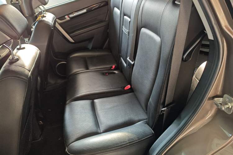 Used Chevrolet Captiva 2017 2.4L Two-Wheel Drive Luxury Edition 7 Seats Left Rear Seat