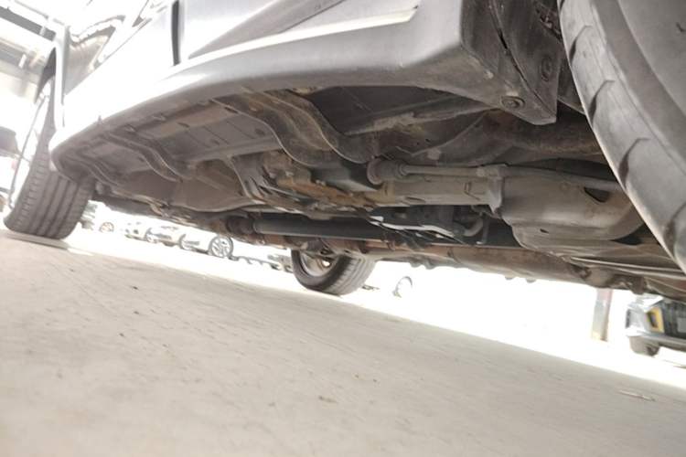 Used Chevrolet Captiva 2017 2.4L 4x4 Flagship Edition 7-Seater Left Side Sill