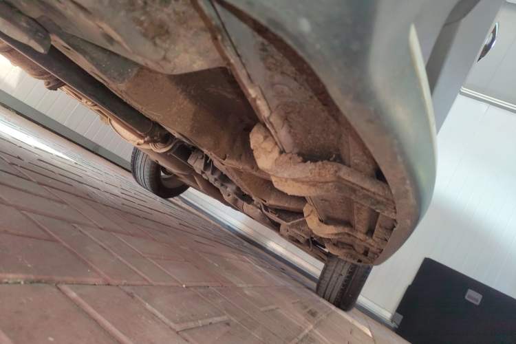 Used Chevrolet Captiva 2017 2.4L 4x4 Flagship Edition 7-Seater Left Side Sill