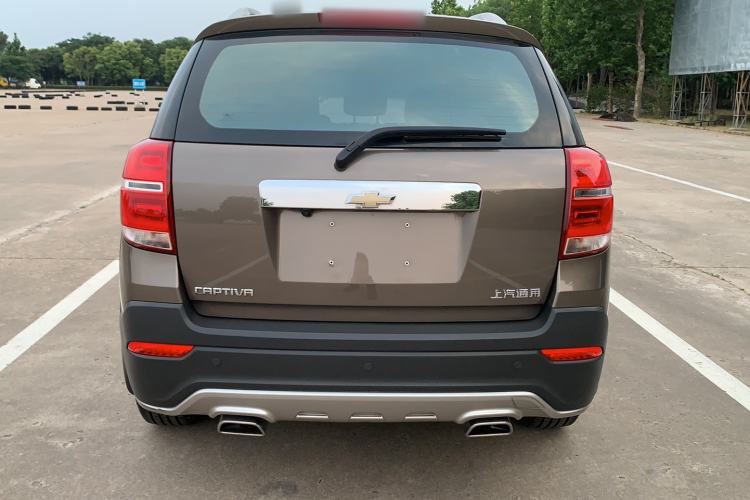 Used Chevrolet Captiva 2017 2.4L Two-Wheel Drive Luxury Edition 7 Seats Rear