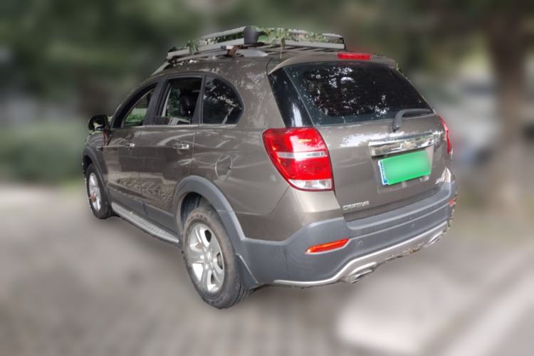 Used Chevrolet Captiva 2017 2.4L Two-Wheel Drive Luxury Edition 7 Seats Rear Left 45 Deg