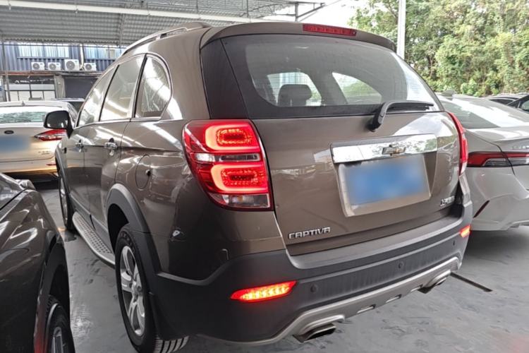 Used Chevrolet Captiva 2017 2.4L Two-Wheel Drive Luxury Edition 7 Seats Rear Left 45 Deg