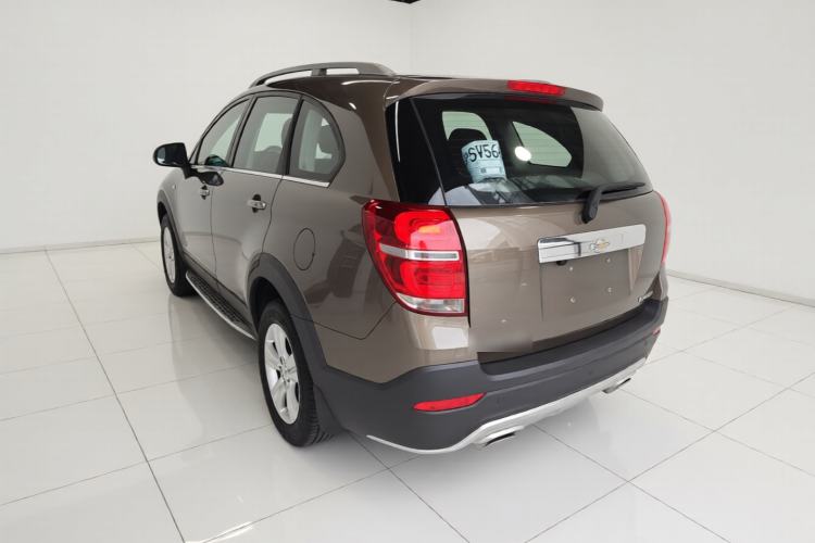 Used Chevrolet Captiva 2017 2.4L Two-Wheel Drive Luxury Edition 7 Seats Rear Left 45 Deg