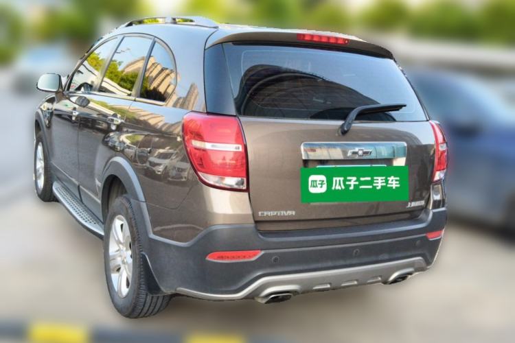 Used Chevrolet Captiva 2017 2.4L Two-Wheel Drive Luxury Edition 7 Seats Rear Left 45 Deg