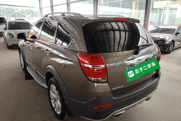 Used Chevrolet Captiva 2017 2.4L 4x4 Flagship Edition 7-Seater Rear Left 45 Deg