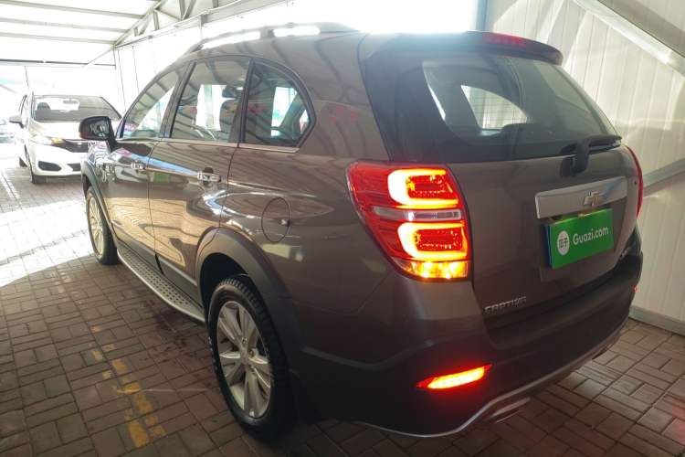 Used Chevrolet Captiva 2017 2.4L 4x4 Flagship Edition 7-Seater Rear Left 45 Deg