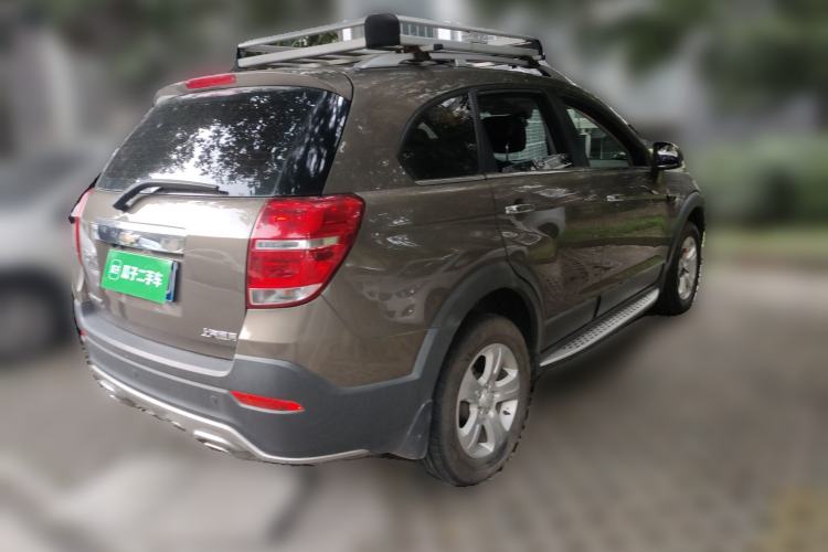 Used Chevrolet Captiva 2017 2.4L Two-Wheel Drive Luxury Edition 7 Seats Rear Right 45 Deg