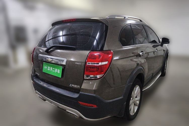 Used Chevrolet Captiva 2017 2.4L 4x4 Flagship Edition 7-Seater Rear Right 45 Deg
