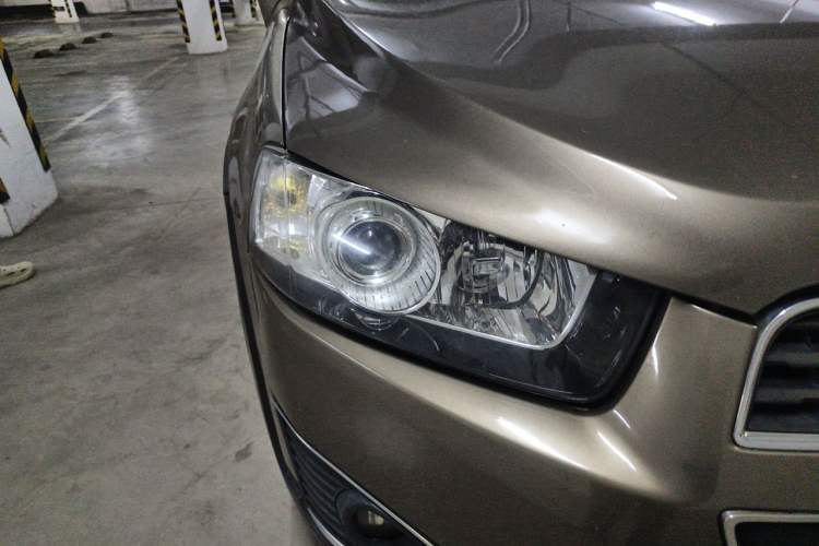 Used Chevrolet Captiva 2017 2.4L 4x4 Flagship Edition 7-Seater Right Front Headlight