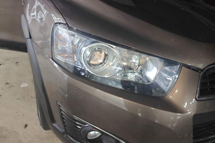 Used Chevrolet Captiva 2017 2.4L Two-Wheel Drive Luxury Edition 7 Seats Right Front Headlight