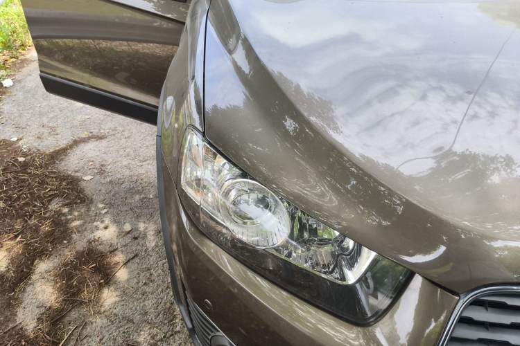 Used Chevrolet Captiva 2017 2.4L 4x4 Flagship Edition 7-Seater Right Front Headlight